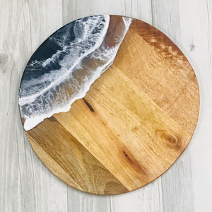Round serving platter